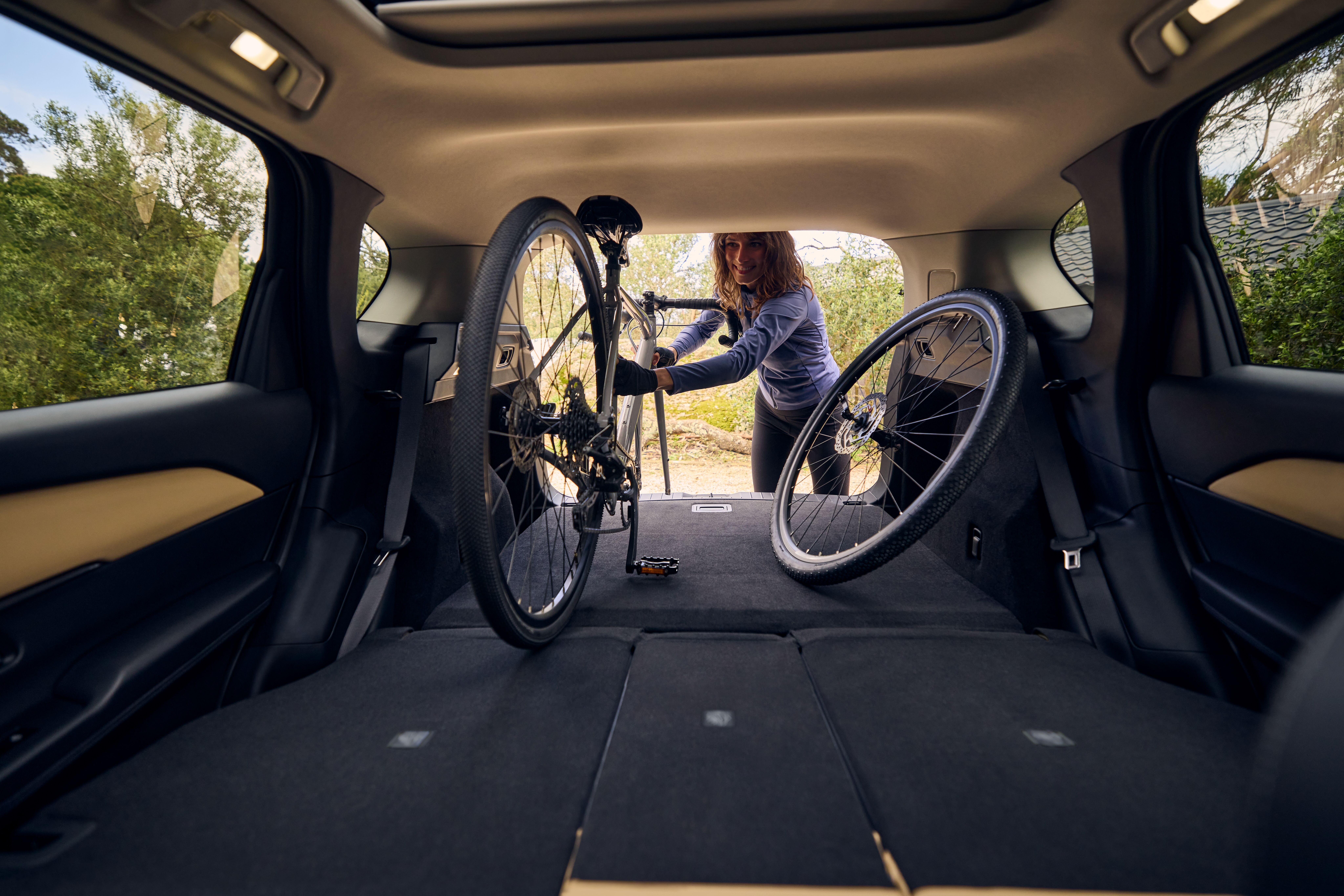 AI SEARCH 2025 All New CX 5 US LHD BRD C38 INT Cargo Capacity Rear Seat Folded Down Until July 2030